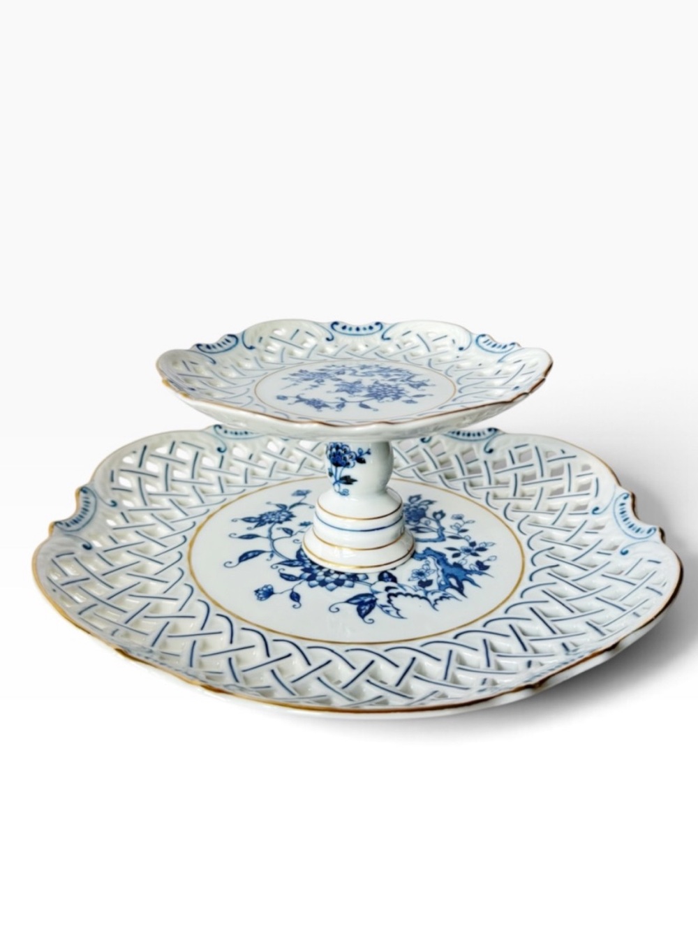 Vintage Ardalt Lenwile Porcelain Blue Onion Floral Reticulated 2 Tier Tray Stand